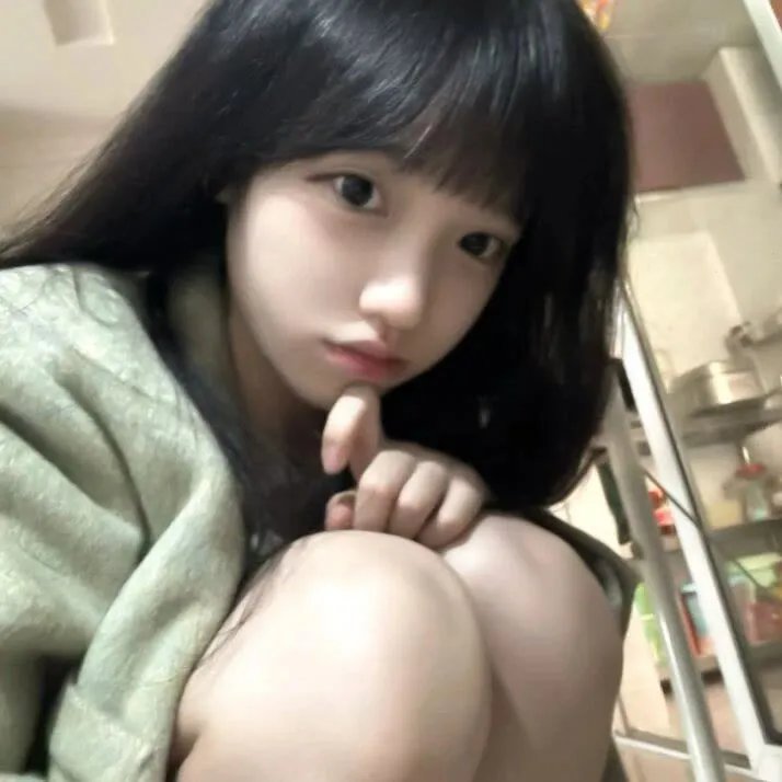 姐姐哭起来更漂亮了